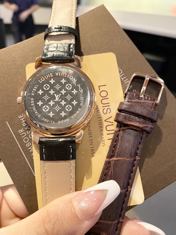 ブランド時計角部分ディテール